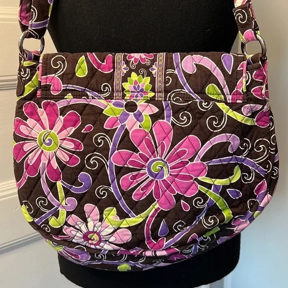 VERA BRADLEY RETIRED PURPLE PUNCH SADDLE BAG - Picture 4 of 8
